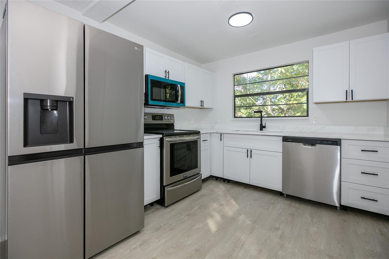 Image 28 of 29 For 1041 Anderson Avenue