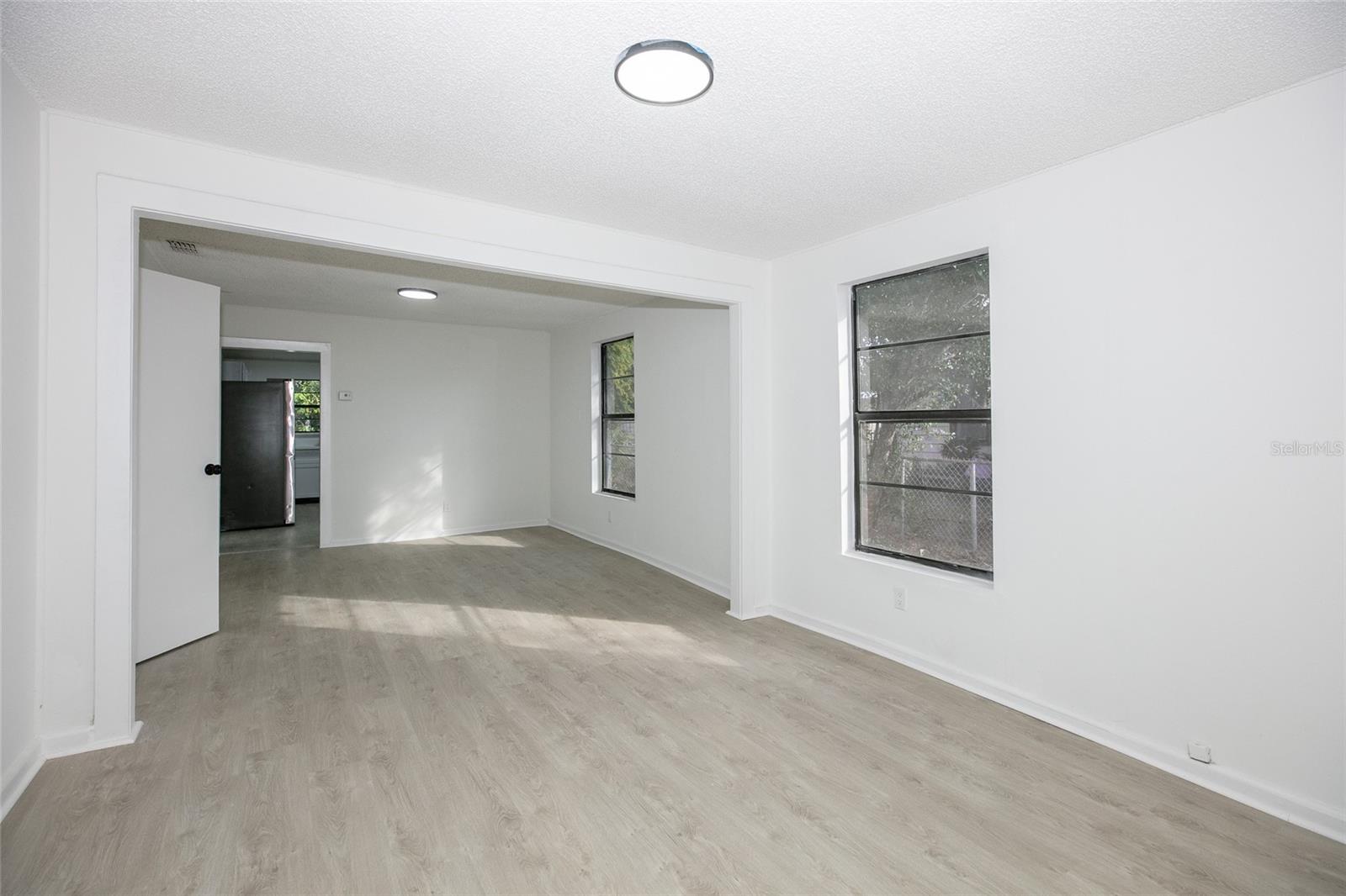 Image 9 of 29 For 1041 Anderson Avenue