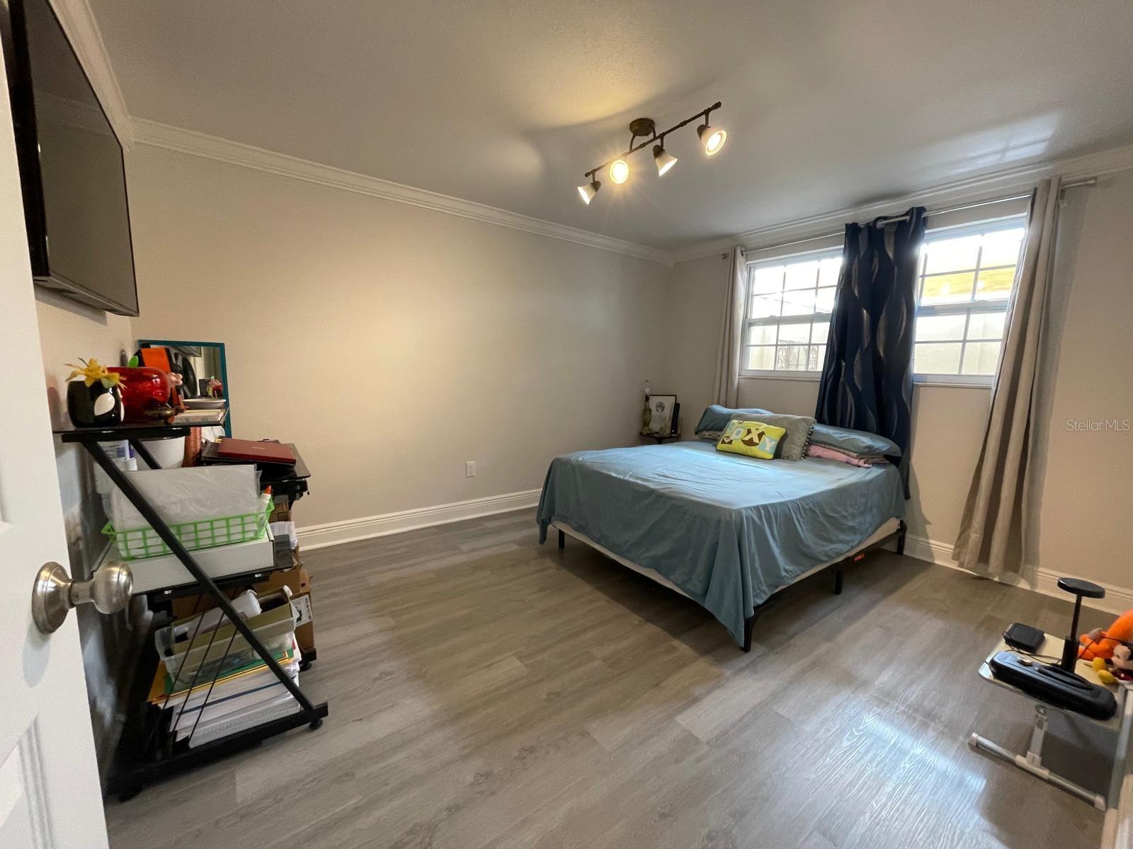 Image 12 of 42 For 6314 Seabreeze Drive