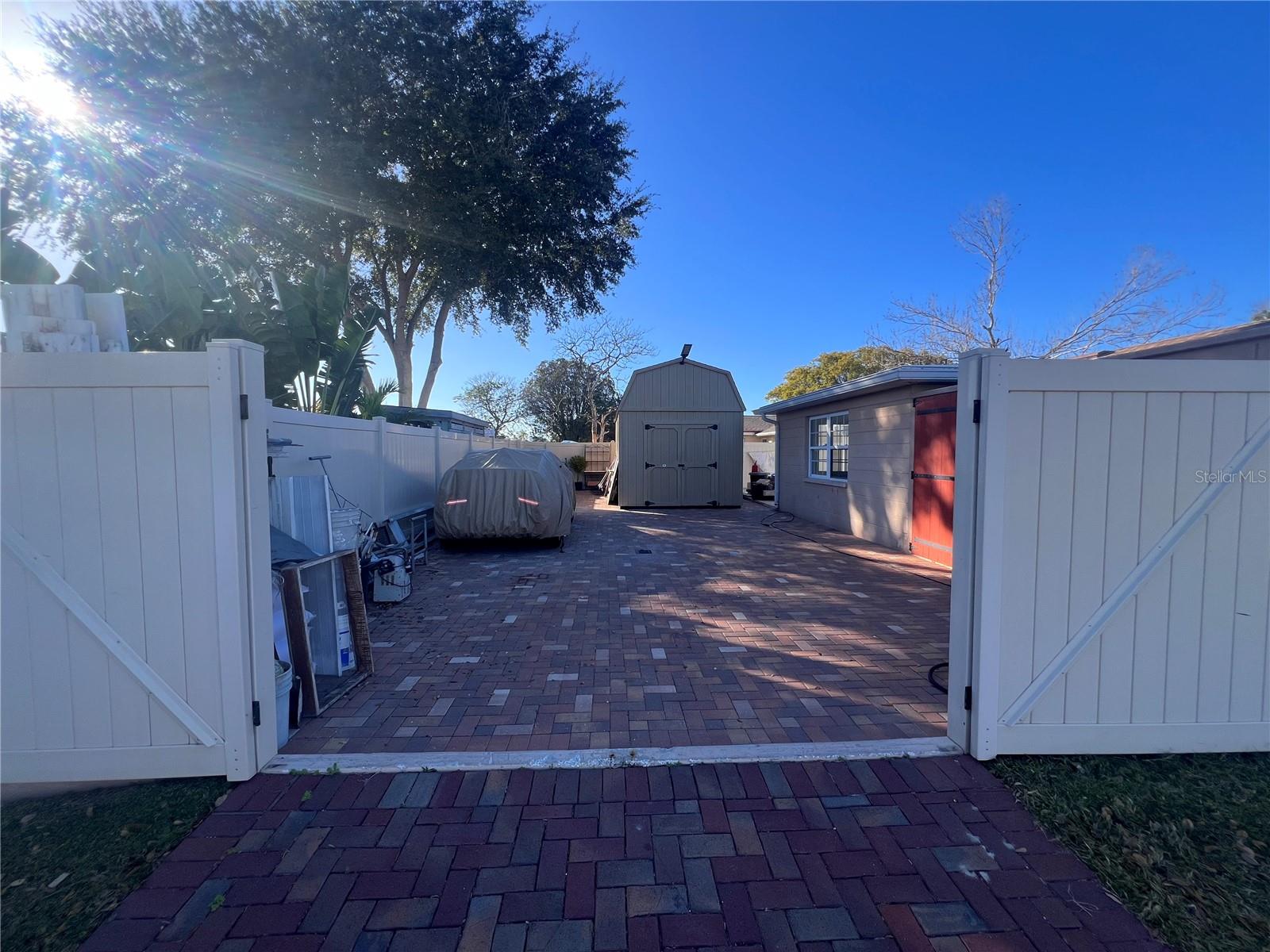 Image 15 of 42 For 6314 Seabreeze Drive