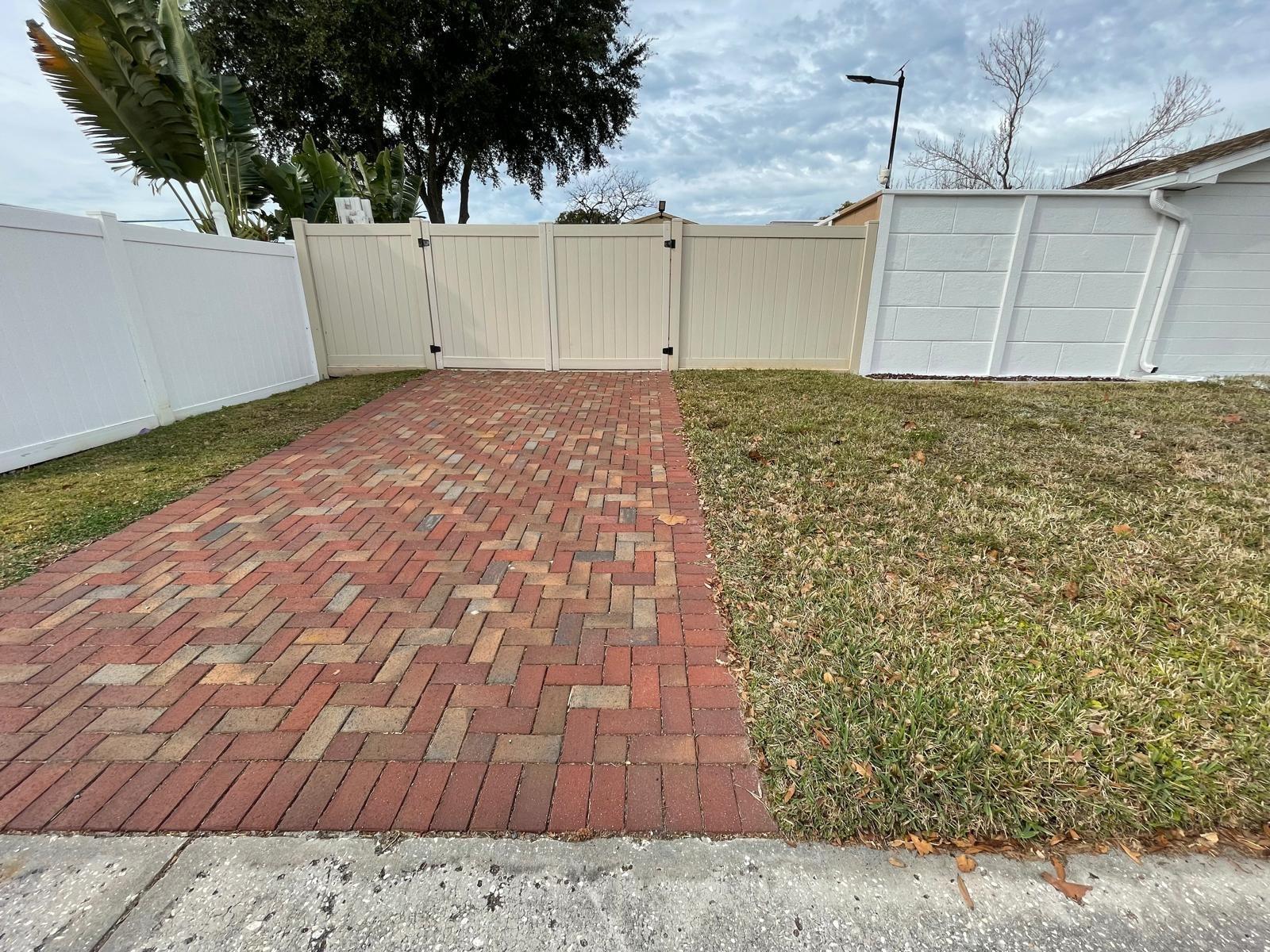 Image 17 of 42 For 6314 Seabreeze Drive