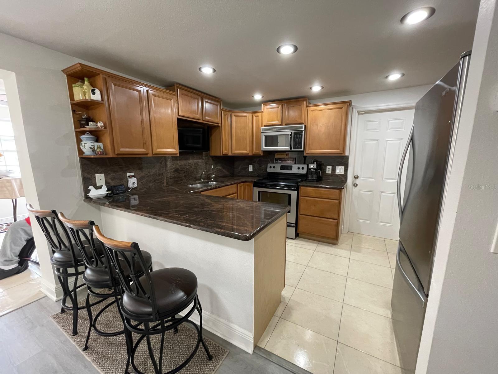 Image 6 of 42 For 6314 Seabreeze Drive