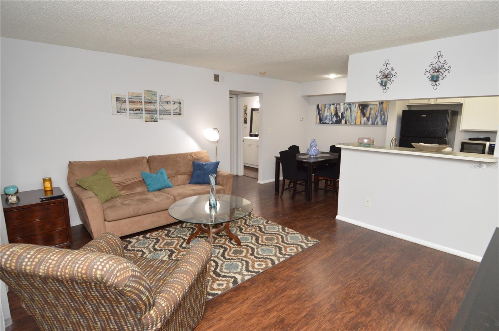 Image 3 of 100 For 8718 Mallard Reserve Drive 104