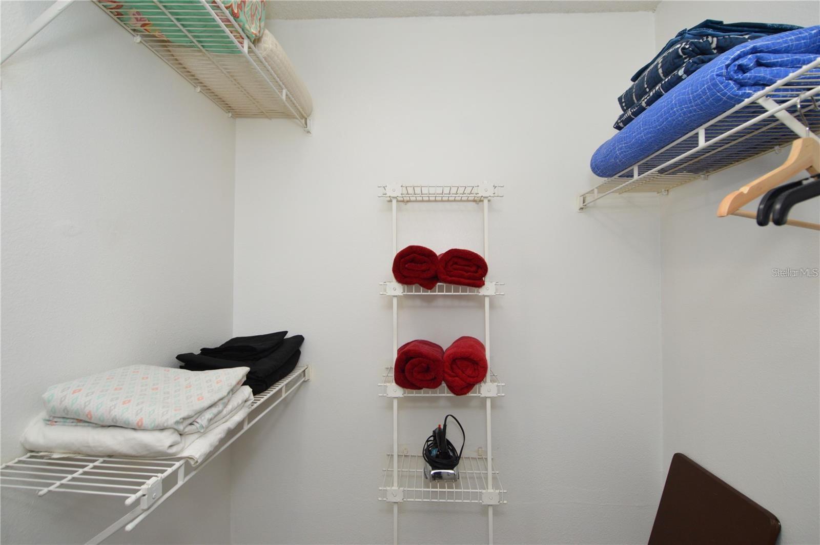 Image 31 of 100 For 8718 Mallard Reserve Drive 104