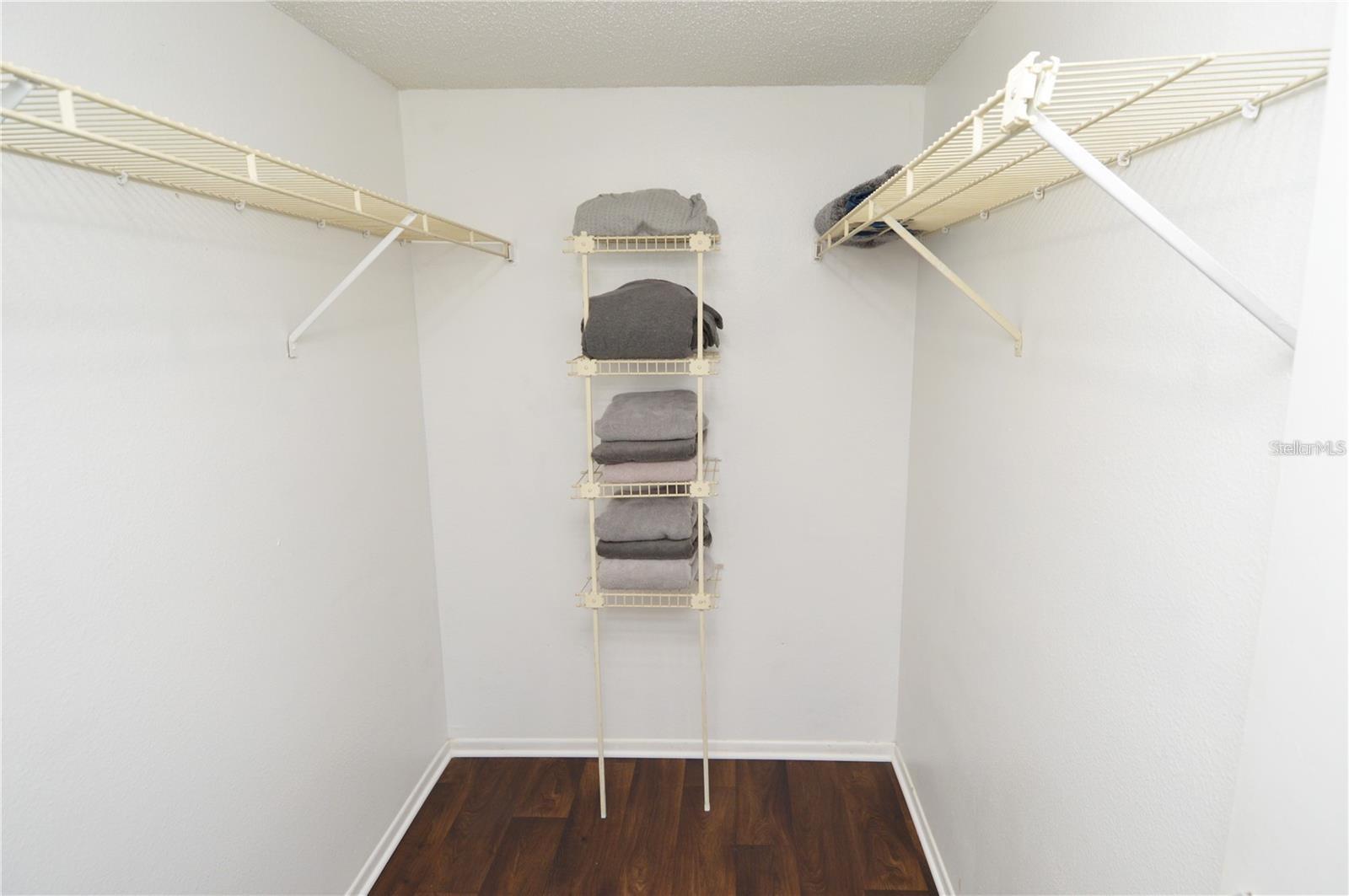 Image 45 of 100 For 8718 Mallard Reserve Drive 104