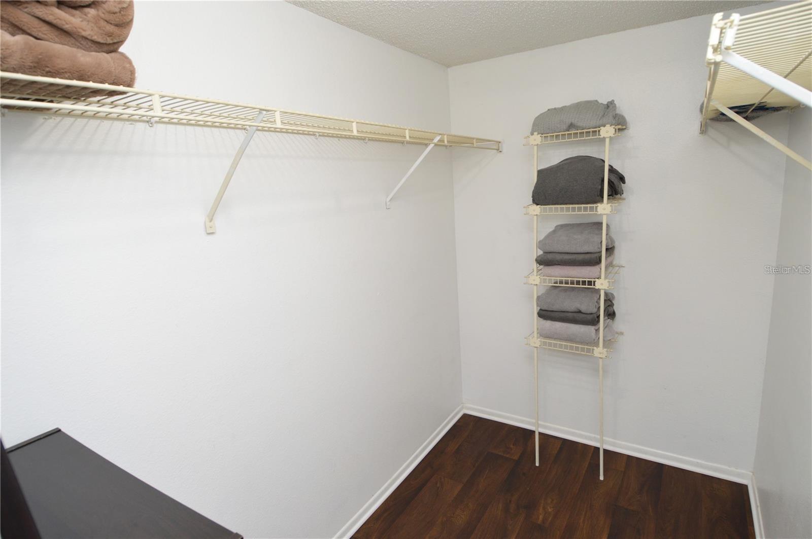 Image 46 of 100 For 8718 Mallard Reserve Drive 104