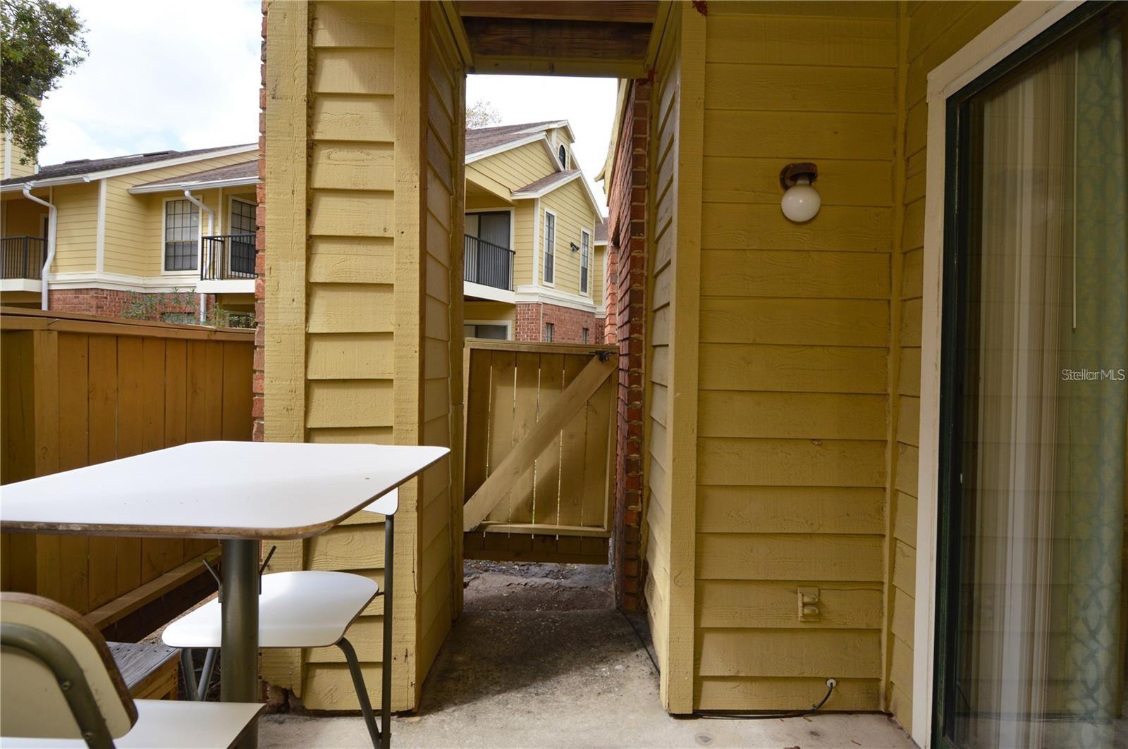 Image 50 of 100 For 8718 Mallard Reserve Drive 104