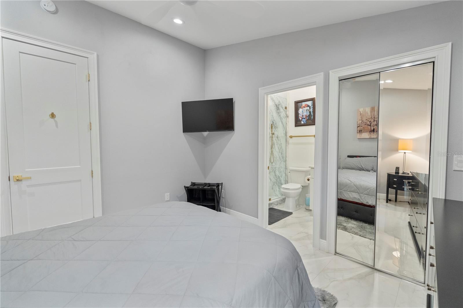 Image 40 of 74 For 6528 Steeplechase Drive