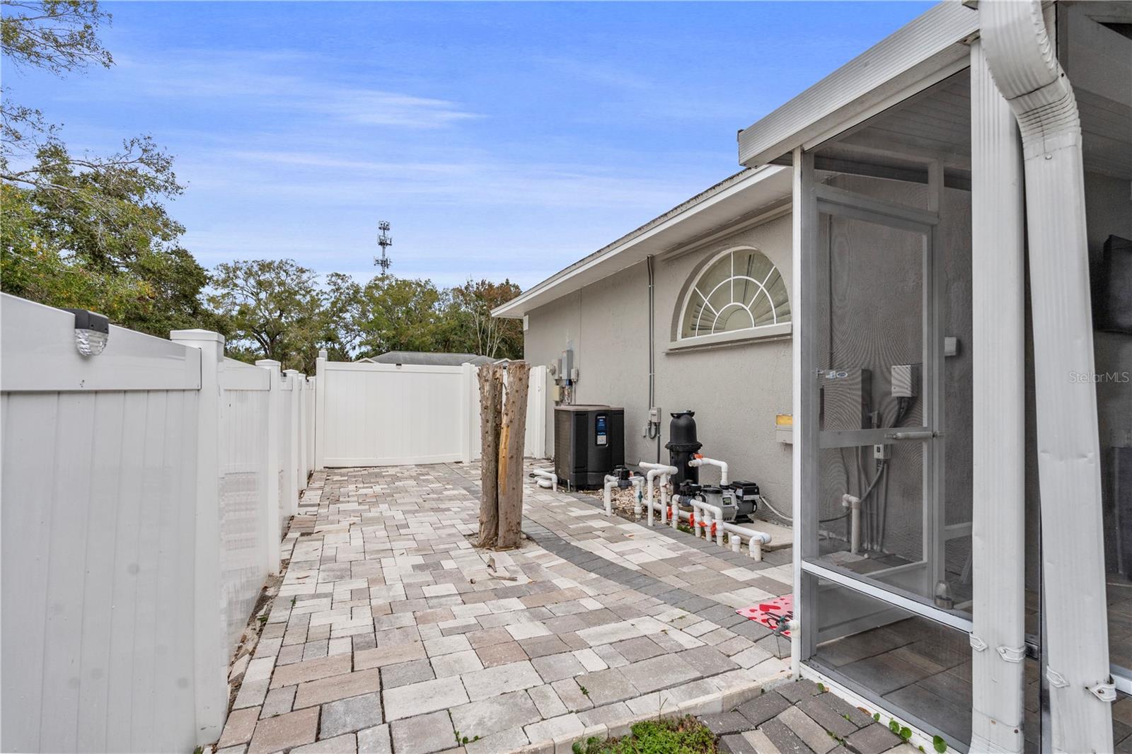 Image 53 of 74 For 6528 Steeplechase Drive