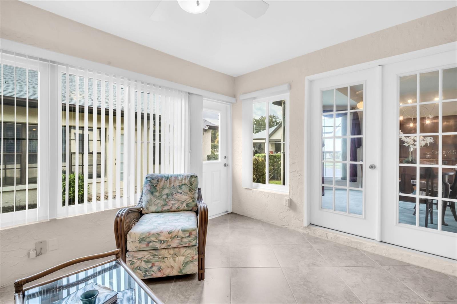 Image 10 of 48 For 945 Rosewood Lane