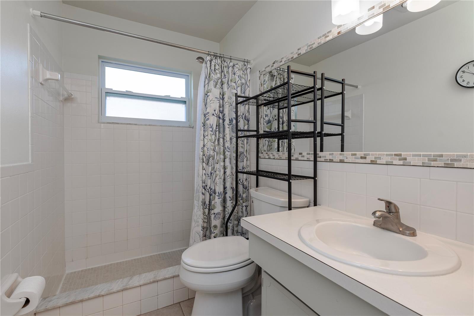 Image 16 of 30 For 748 Helmsman Street