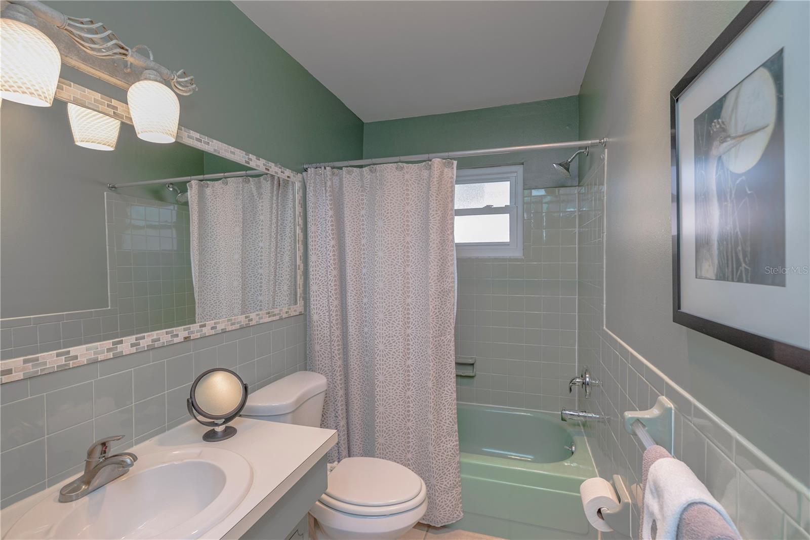 Image 19 of 30 For 748 Helmsman Street