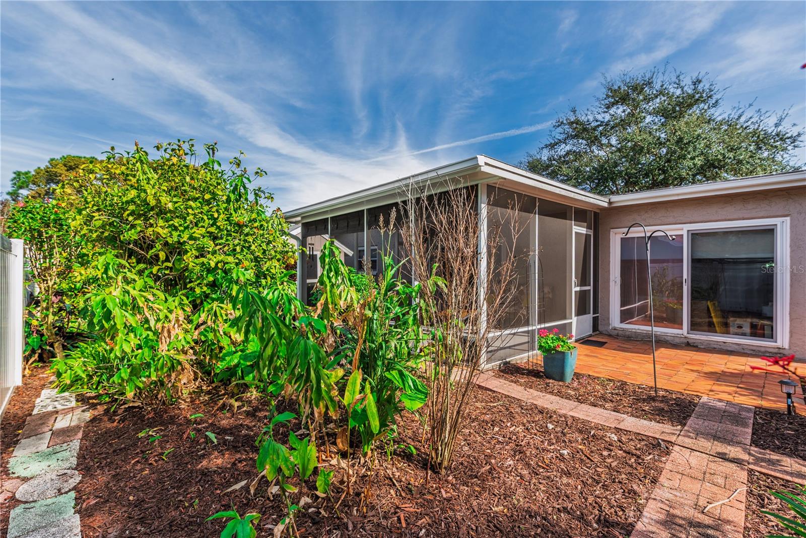 Image 23 of 30 For 748 Helmsman Street