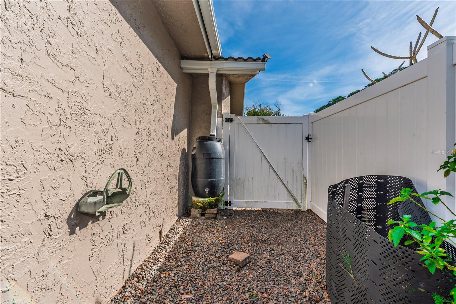 Image 28 of 30 For 748 Helmsman Street