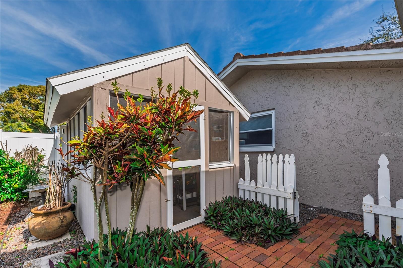 Image 3 of 30 For 748 Helmsman Street