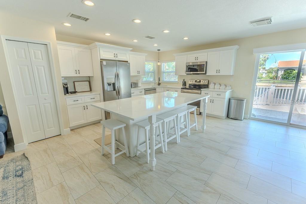 Image 25 of 89 For 5021 Porpoise Place