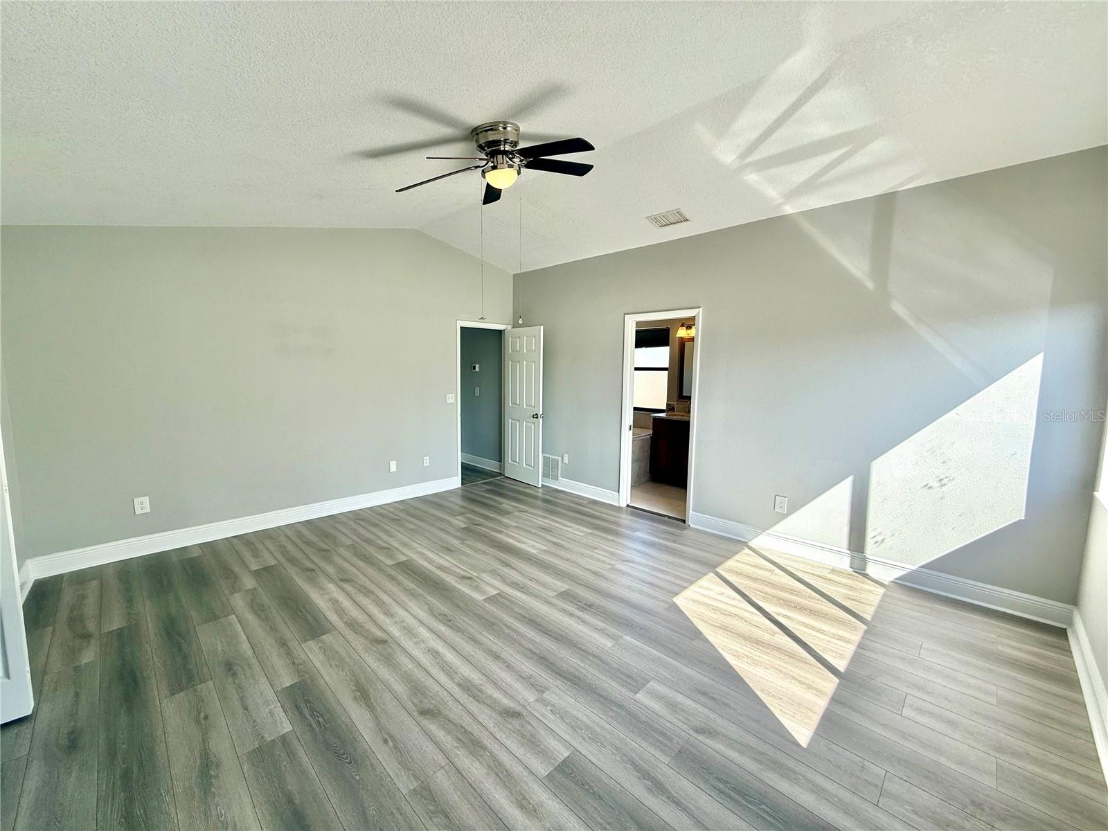 Image 18 of 33 For 8758 Huntfield Street