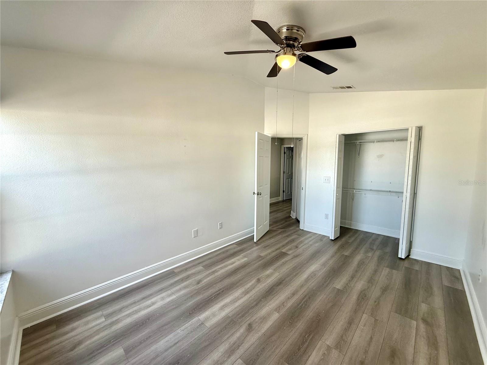 Image 25 of 33 For 8758 Huntfield Street