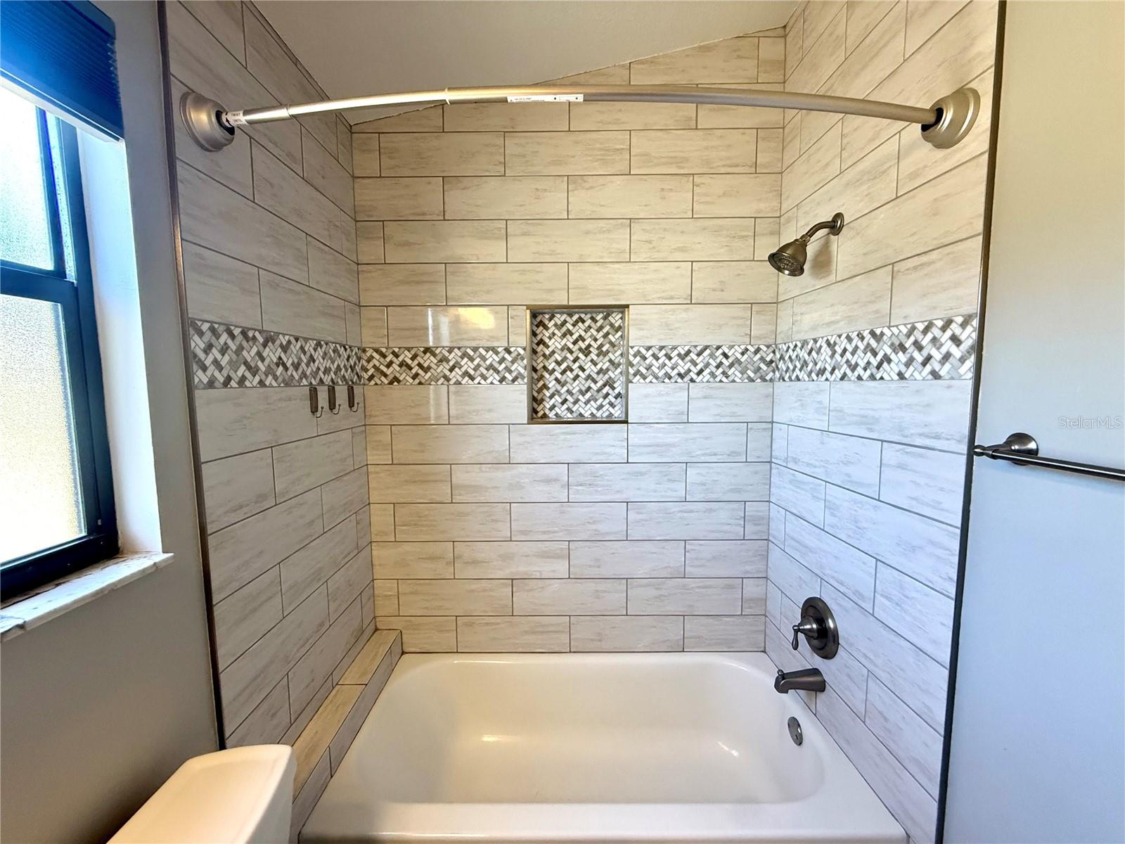 Image 27 of 33 For 8758 Huntfield Street