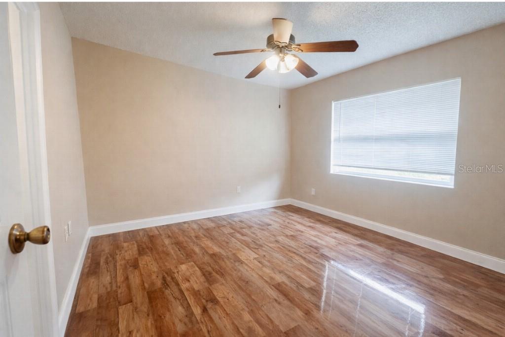 Image 5 of 44 For 704 Alamo Drive