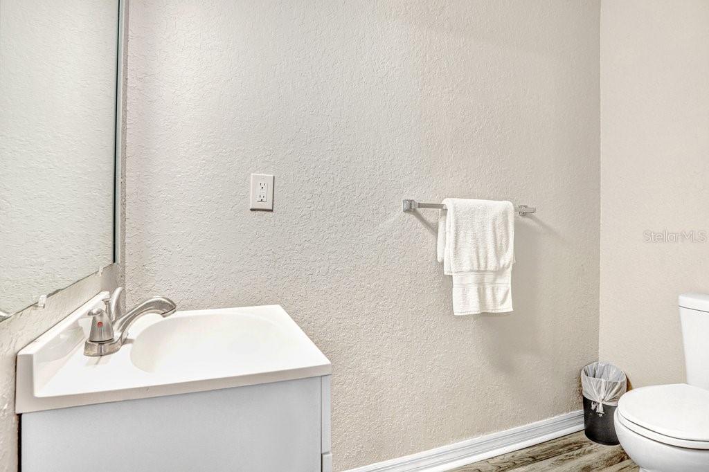 Image 9 of 25 For 5032 Sunridge Palms Drive