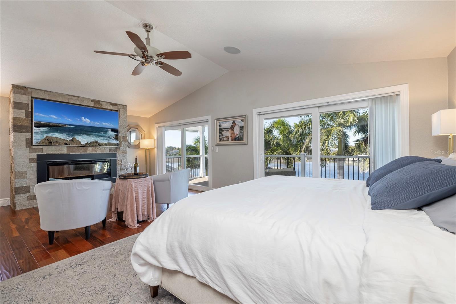 Image 55 of 100 For 1745 Oyster Point Way