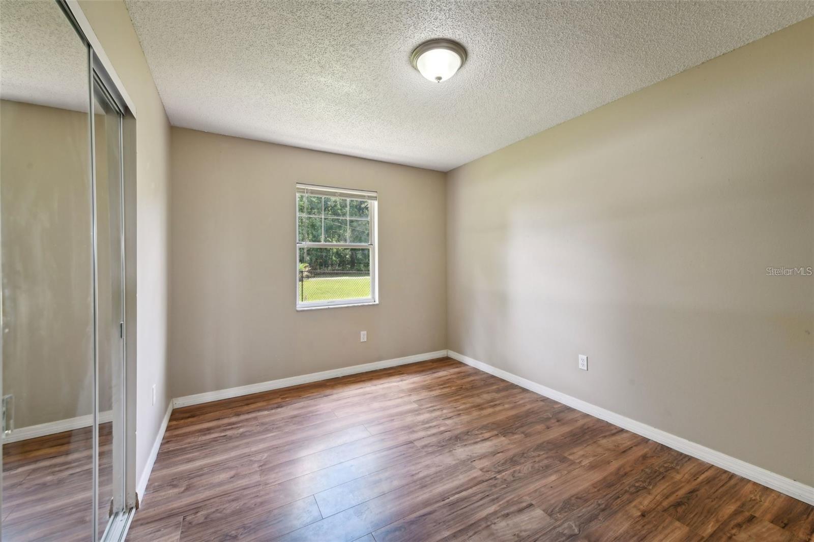 Image 17 of 24 For 5 Cedar Lane