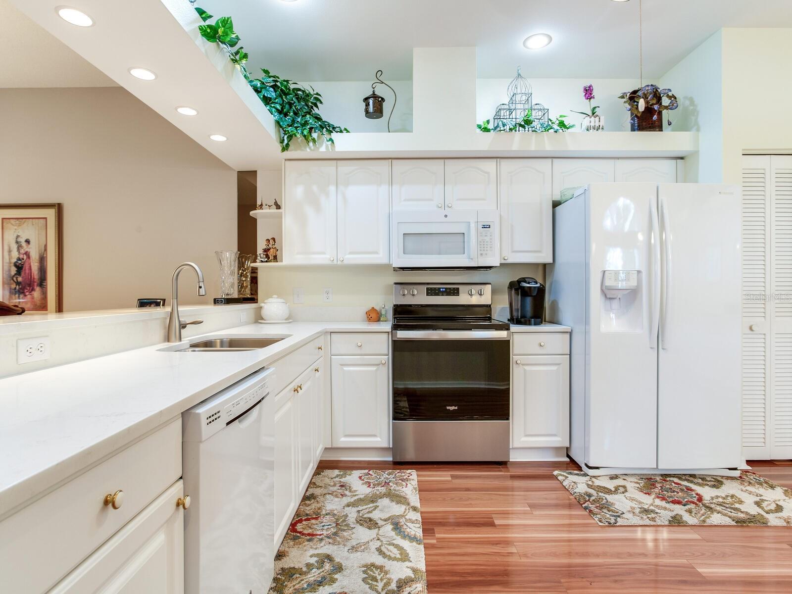 Image 15 of 75 For 6315 Stone River Road