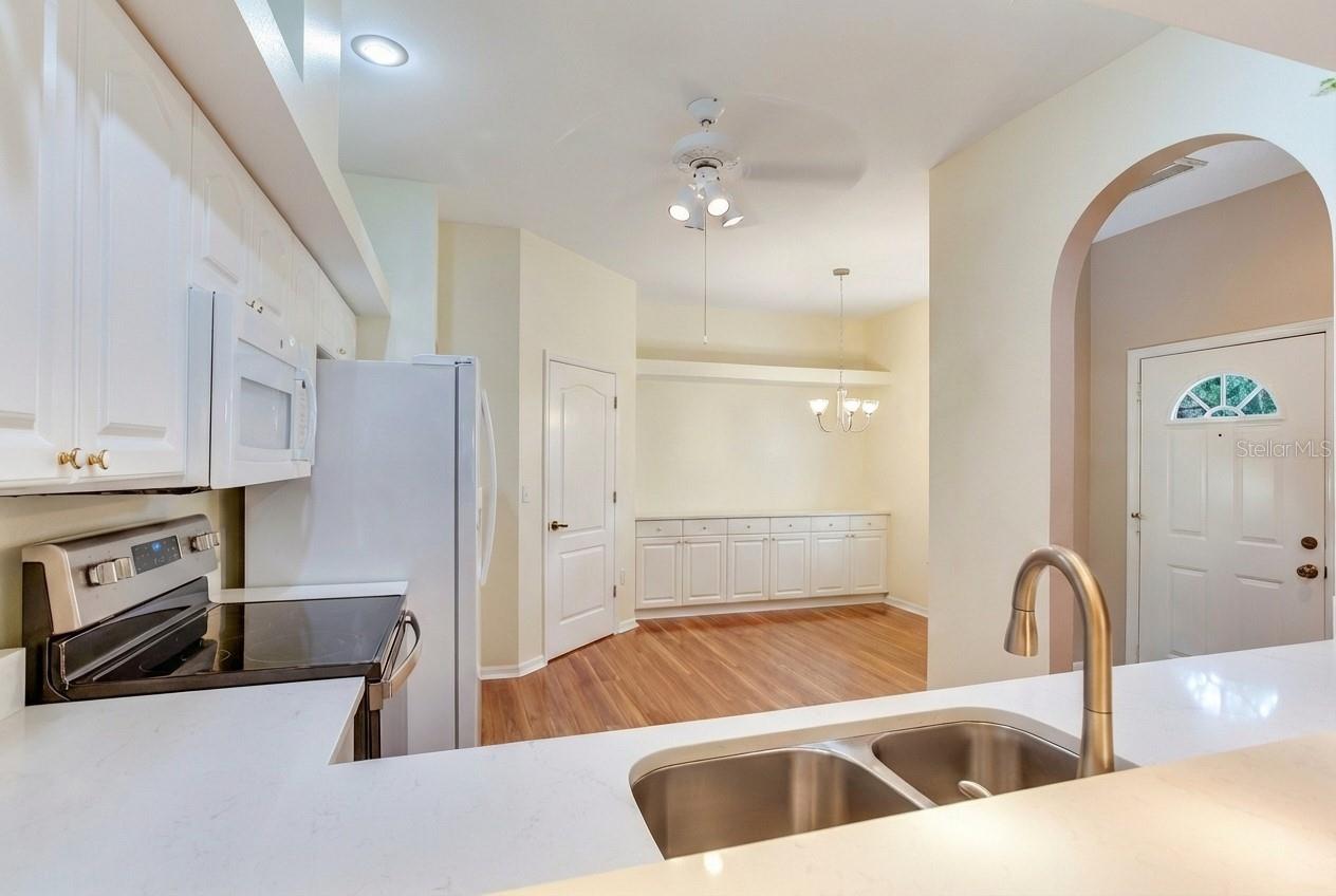 Image 21 of 75 For 6315 Stone River Road