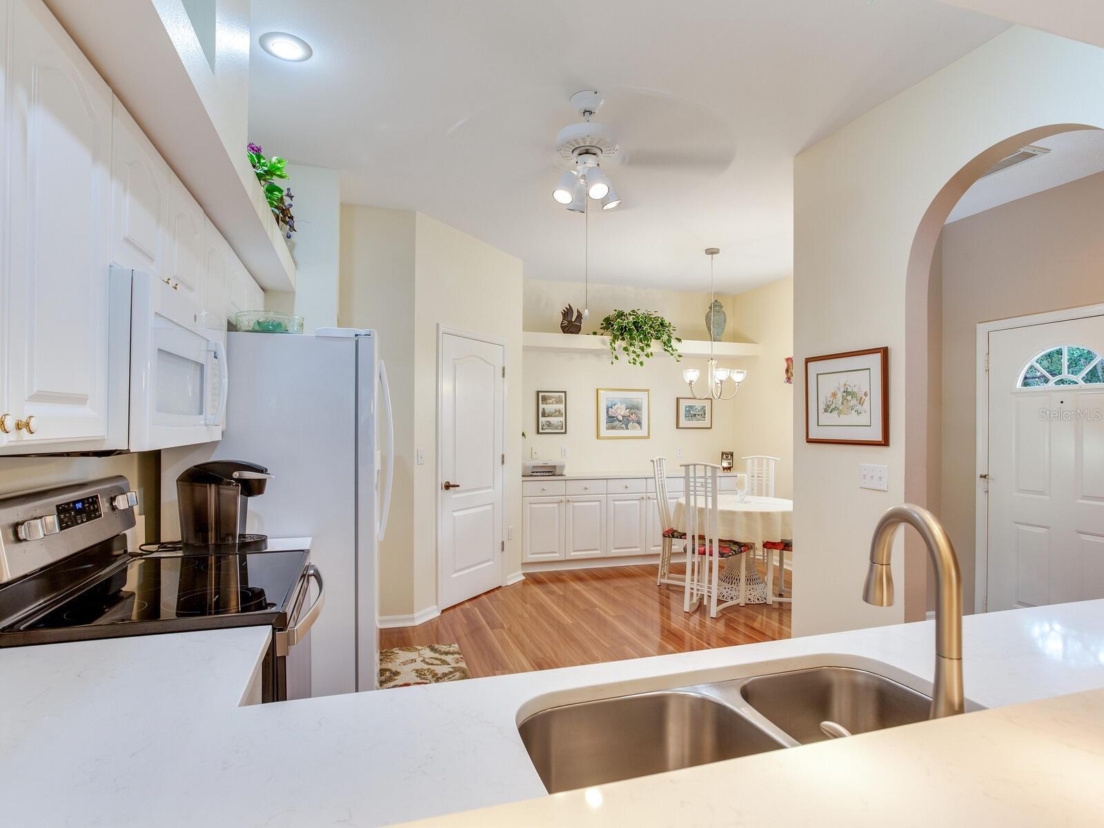 Image 22 of 75 For 6315 Stone River Road