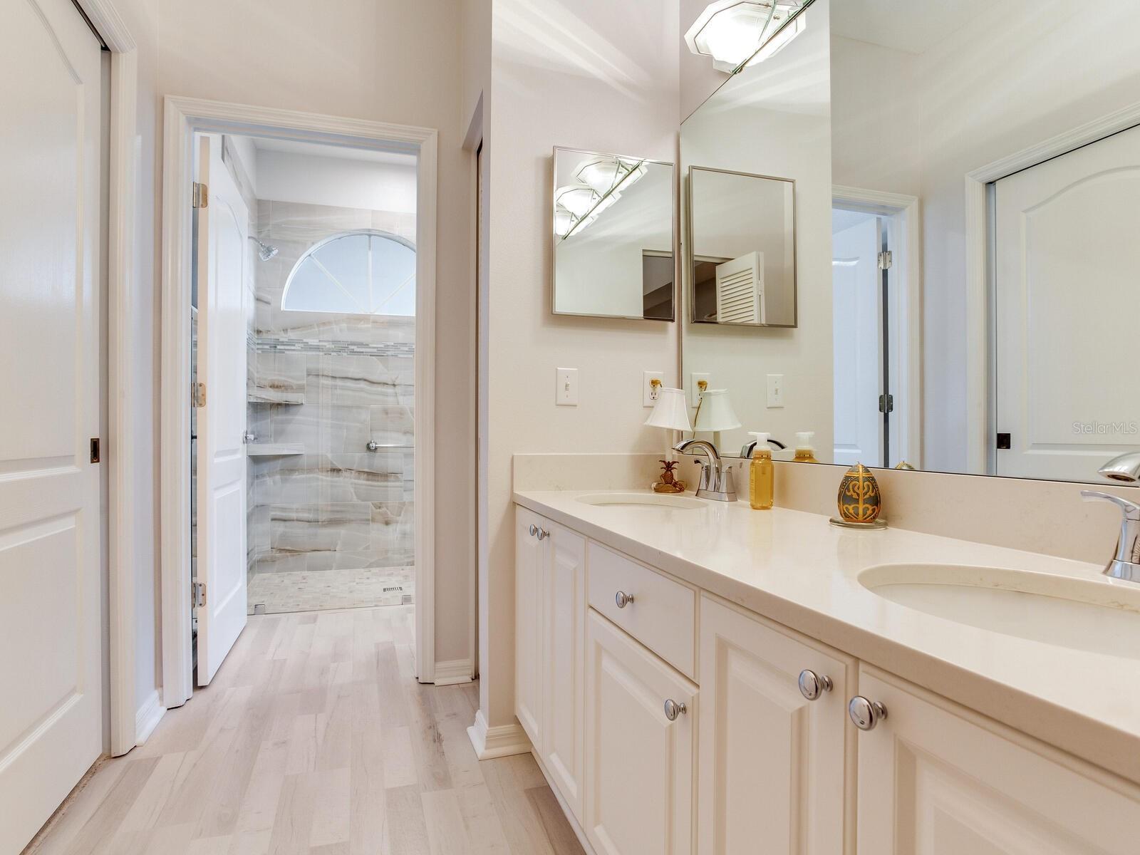 Image 35 of 75 For 6315 Stone River Road