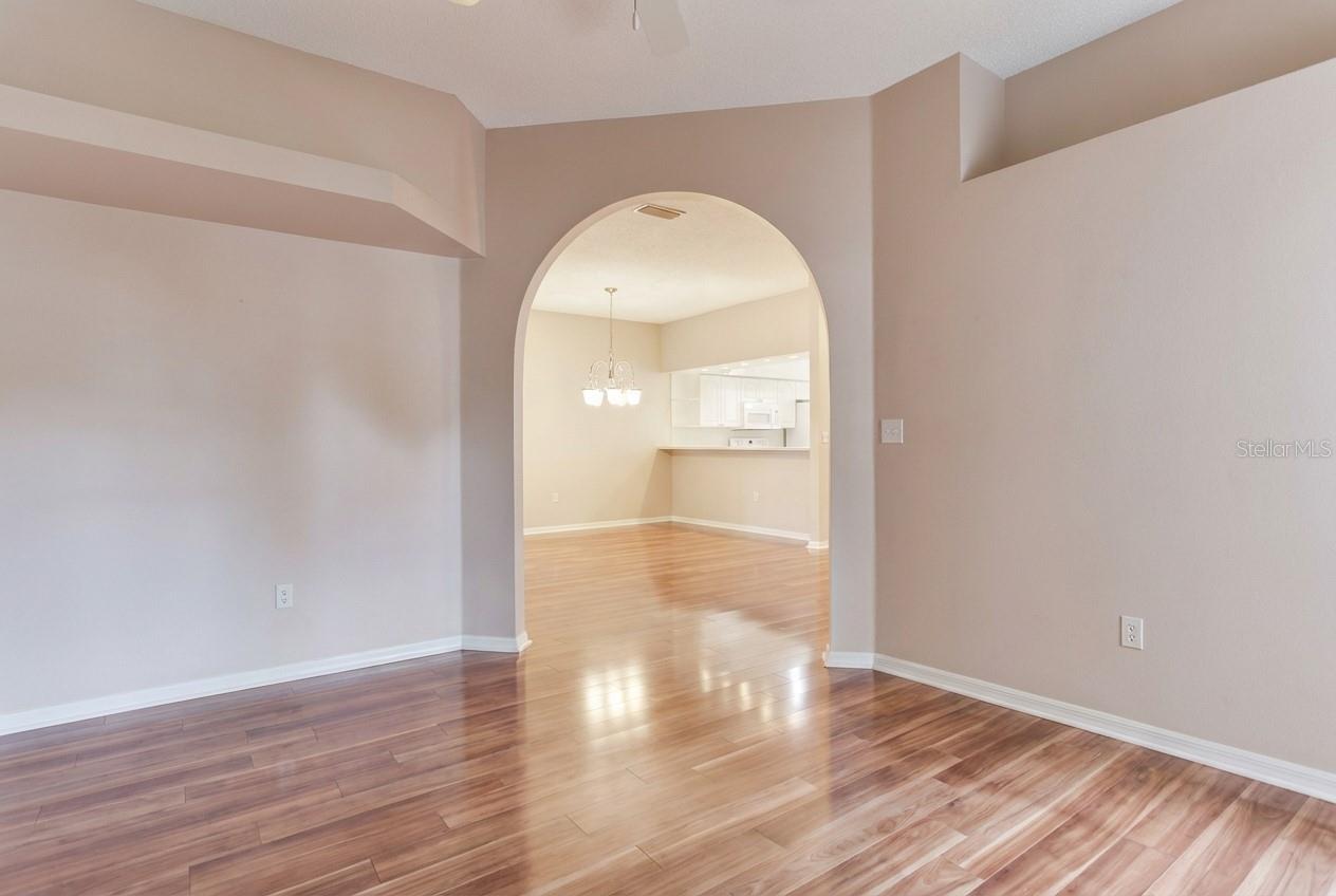 Image 43 of 75 For 6315 Stone River Road