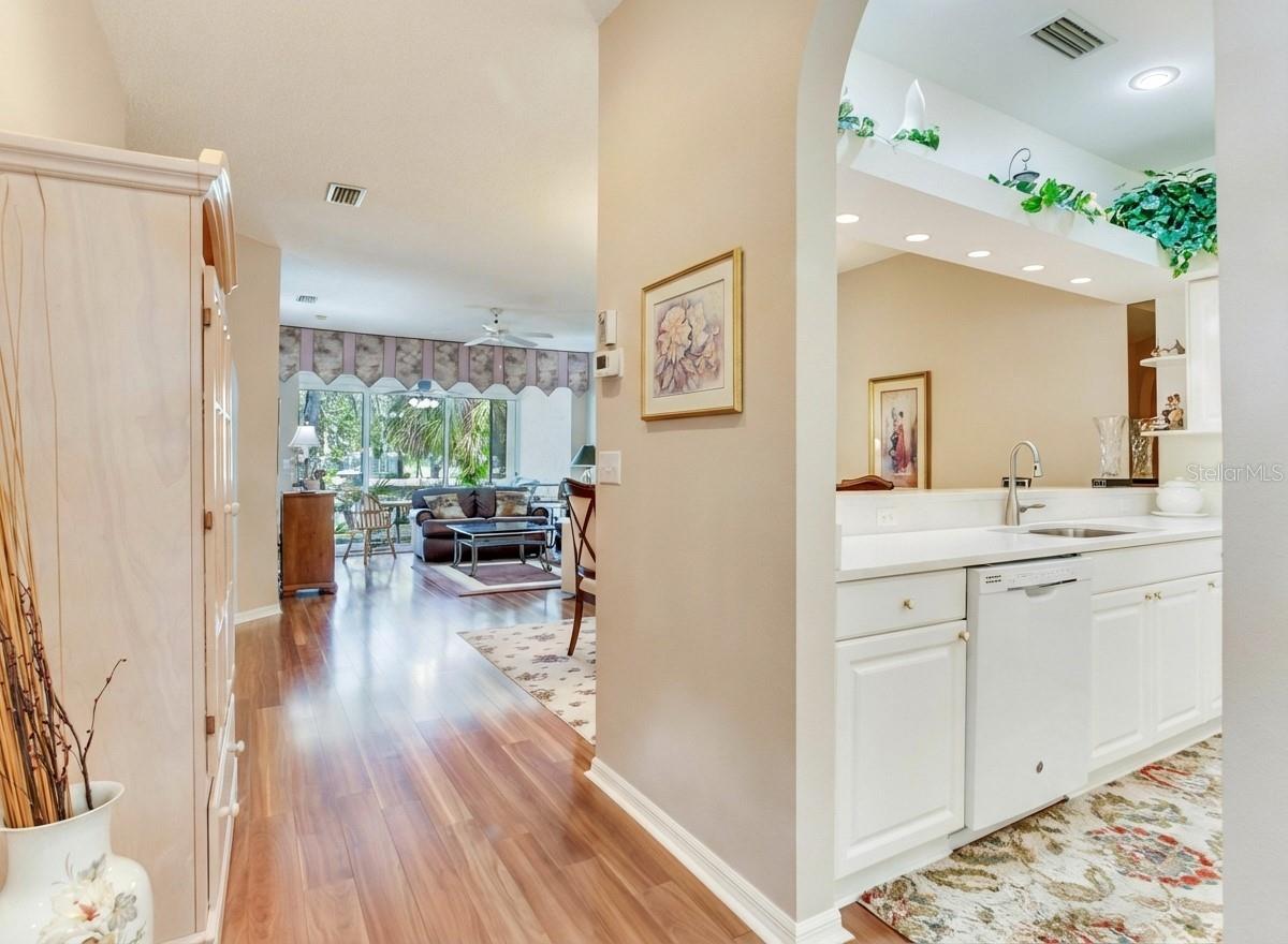 Image 6 of 75 For 6315 Stone River Road