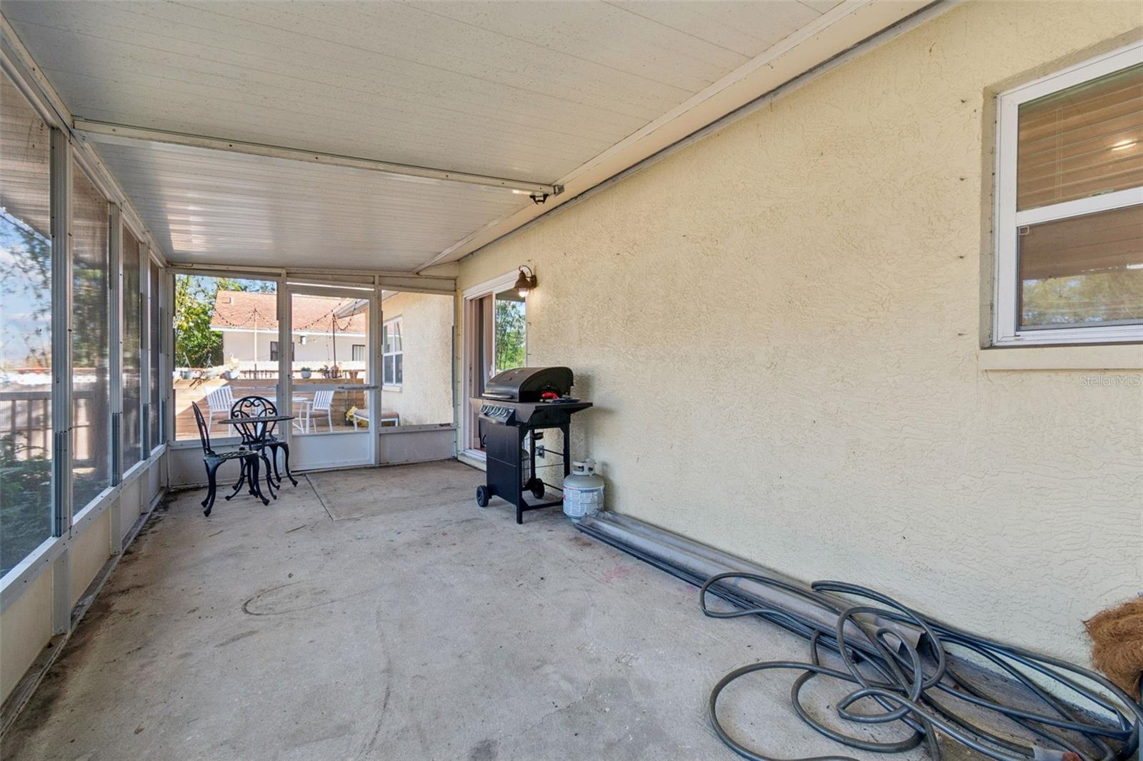 Image 26 of 47 For 727 Locust Street