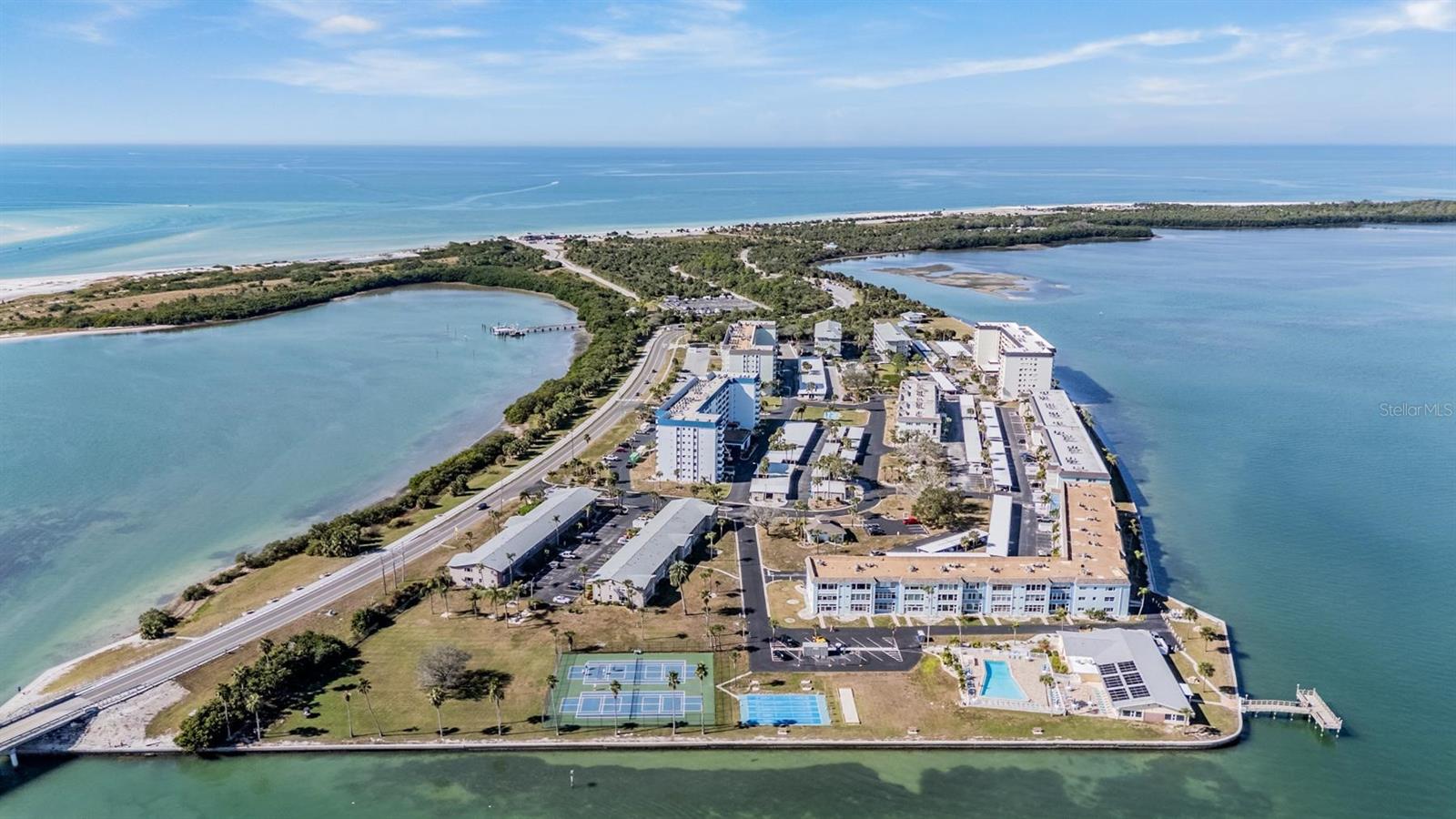 Image 48 of 60 For 9 Forbes Place 211