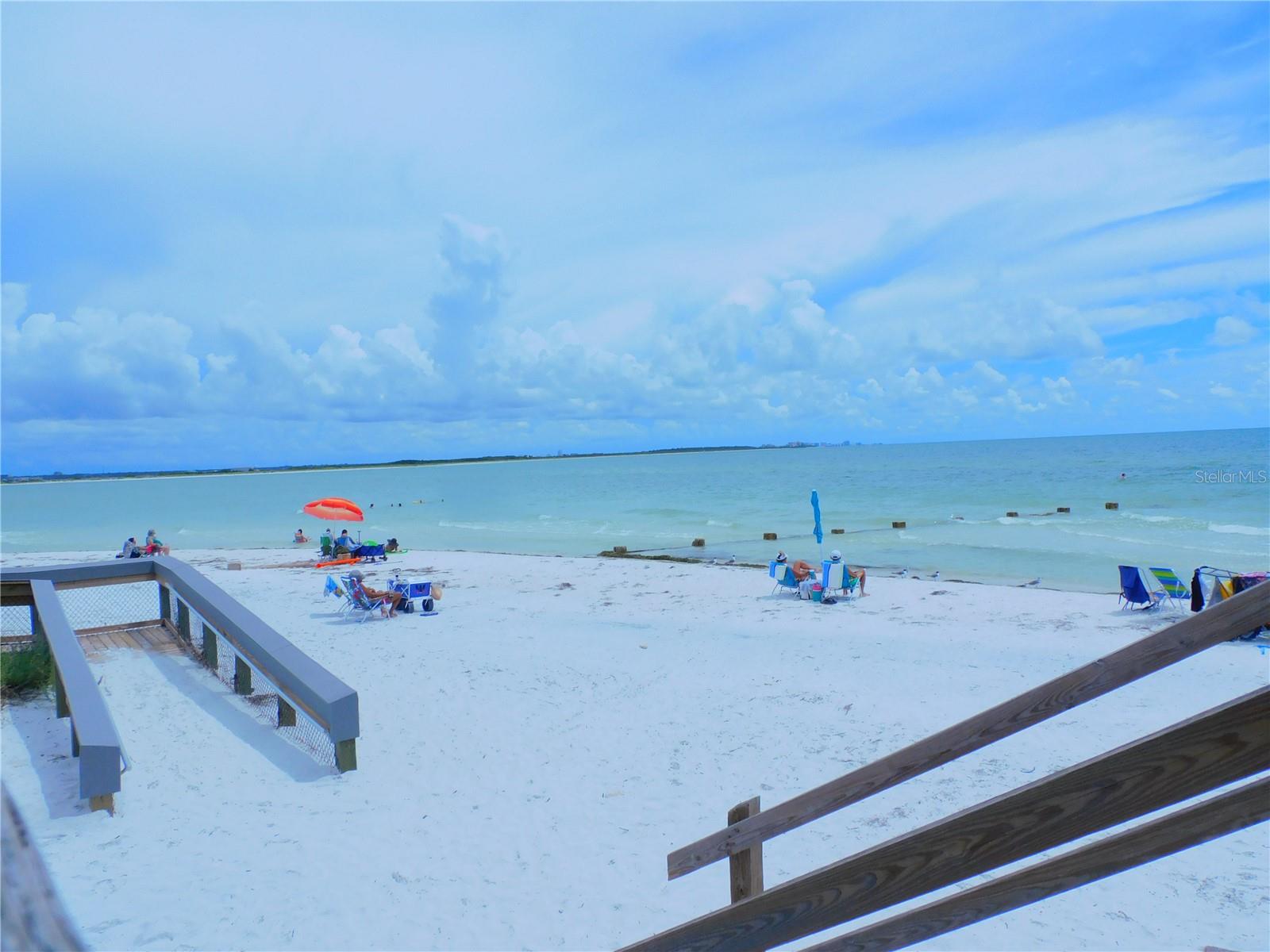 Image 53 of 60 For 9 Forbes Place 211