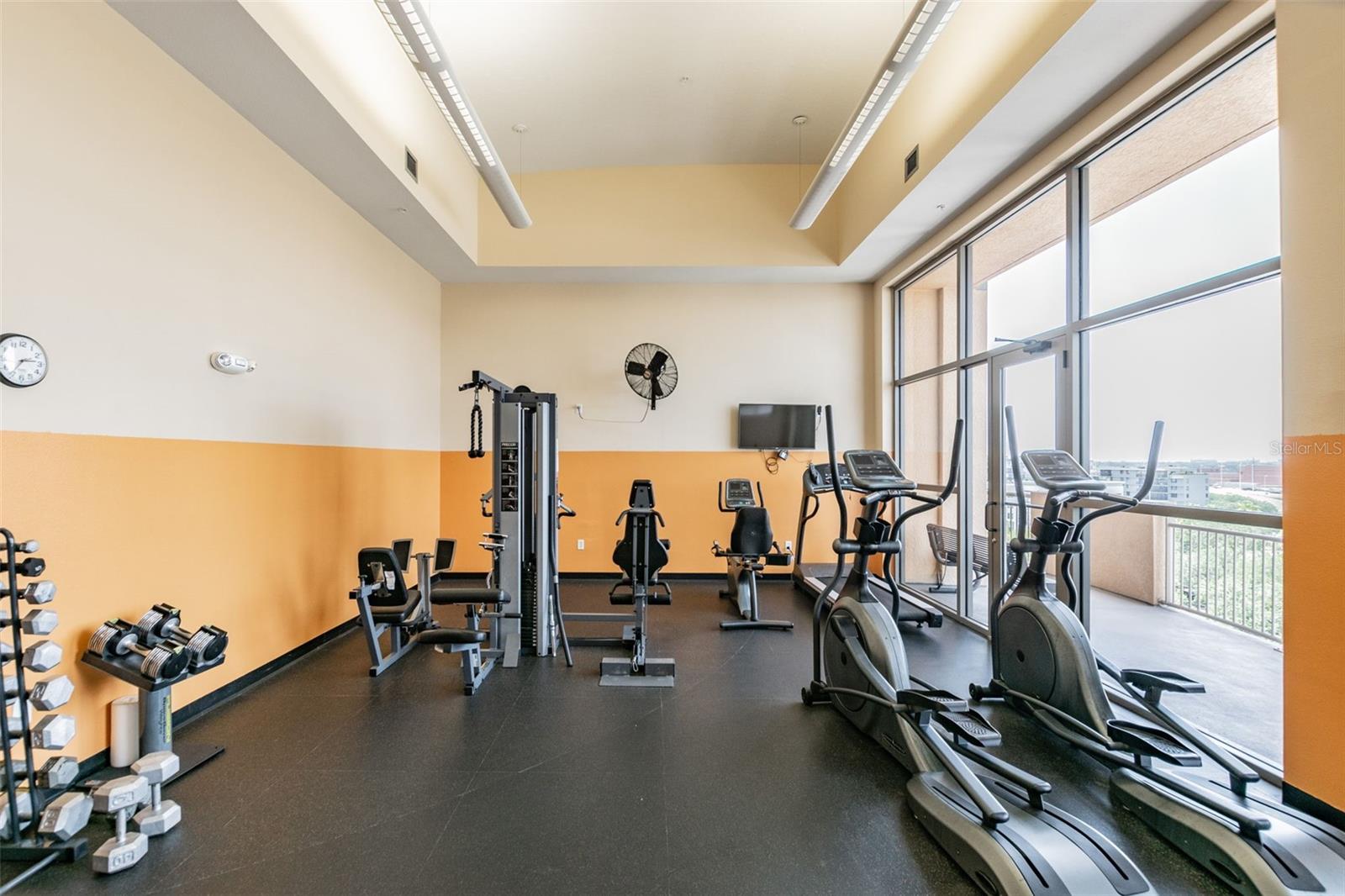 Image 17 of 22 For 1108 Franklin Street 704