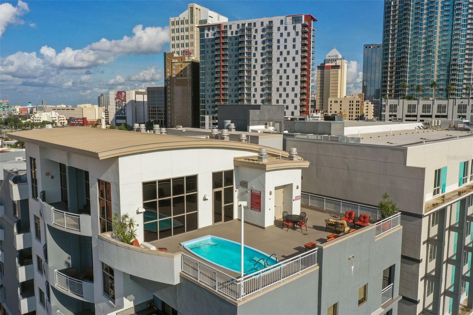 Image 21 of 22 For 1108 Franklin Street 704