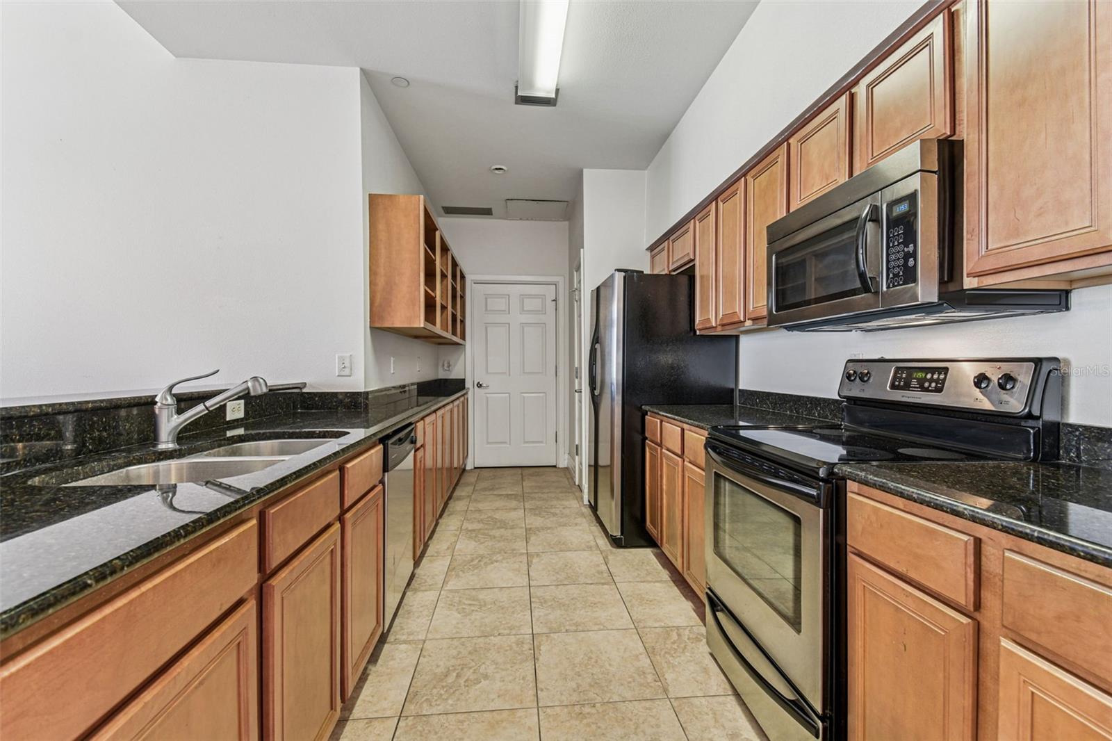 Image 6 of 22 For 1108 Franklin Street 704