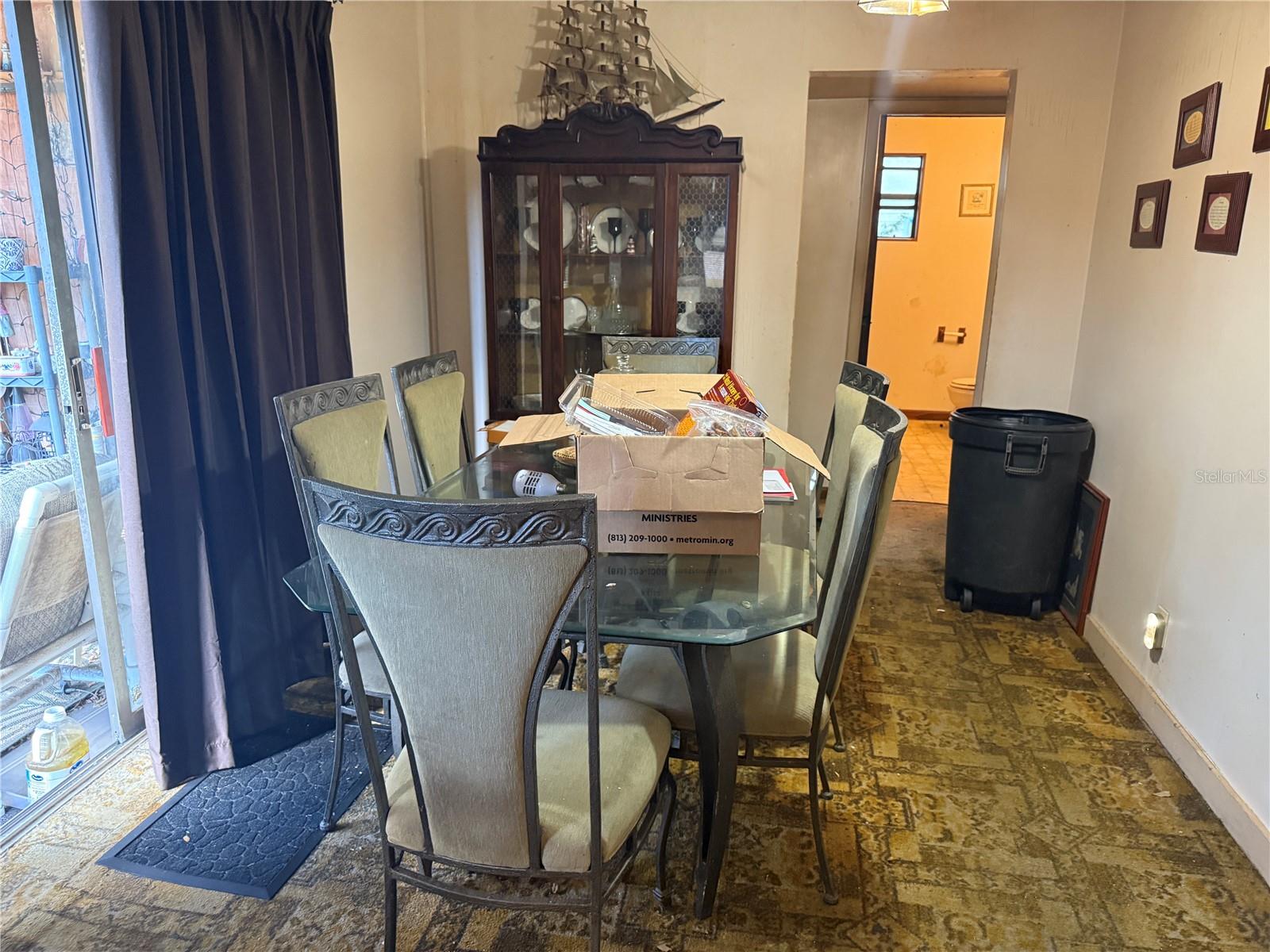 Image 4 of 12 For 1540 Tilley Avenue