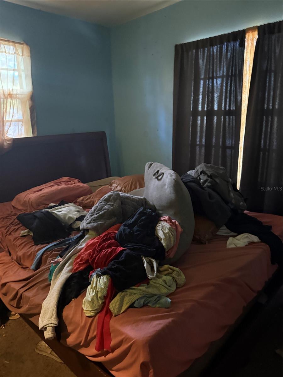 Image 6 of 12 For 1540 Tilley Avenue