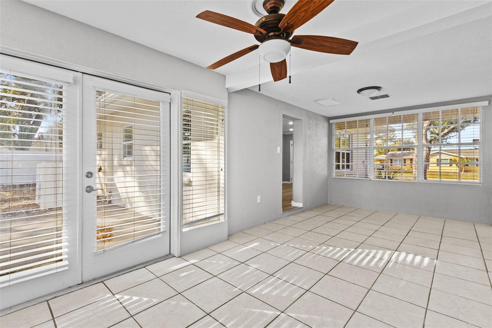 Image 14 of 36 For 2302 Thixton Court