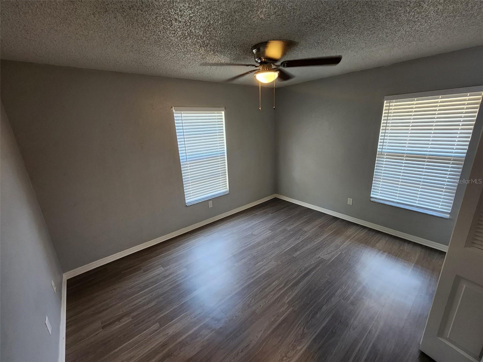 Image 4 of 7 For 9498 Lynn Lane A