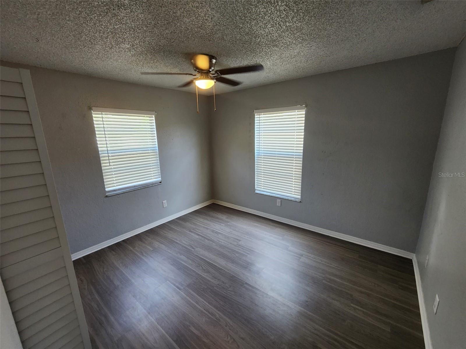 Image 5 of 7 For 9498 Lynn Lane A