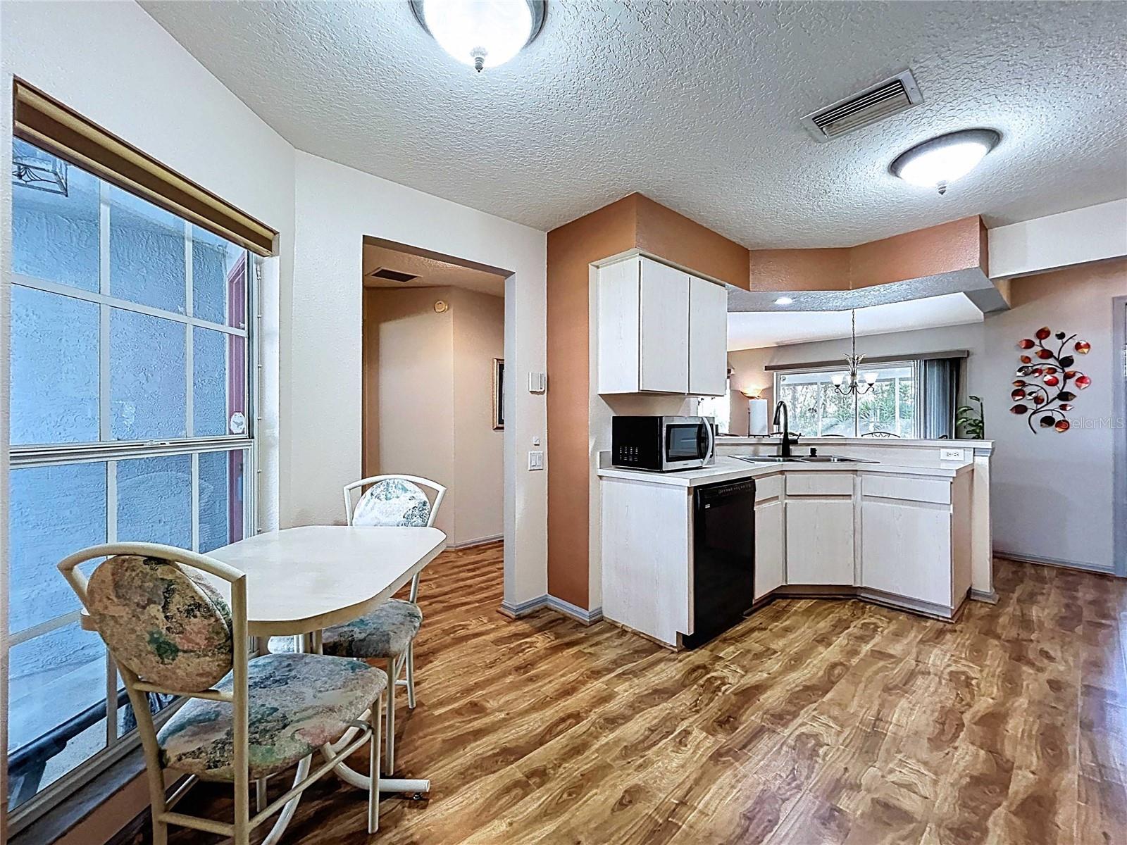 Image 25 of 76 For 7517 Savannah Lane