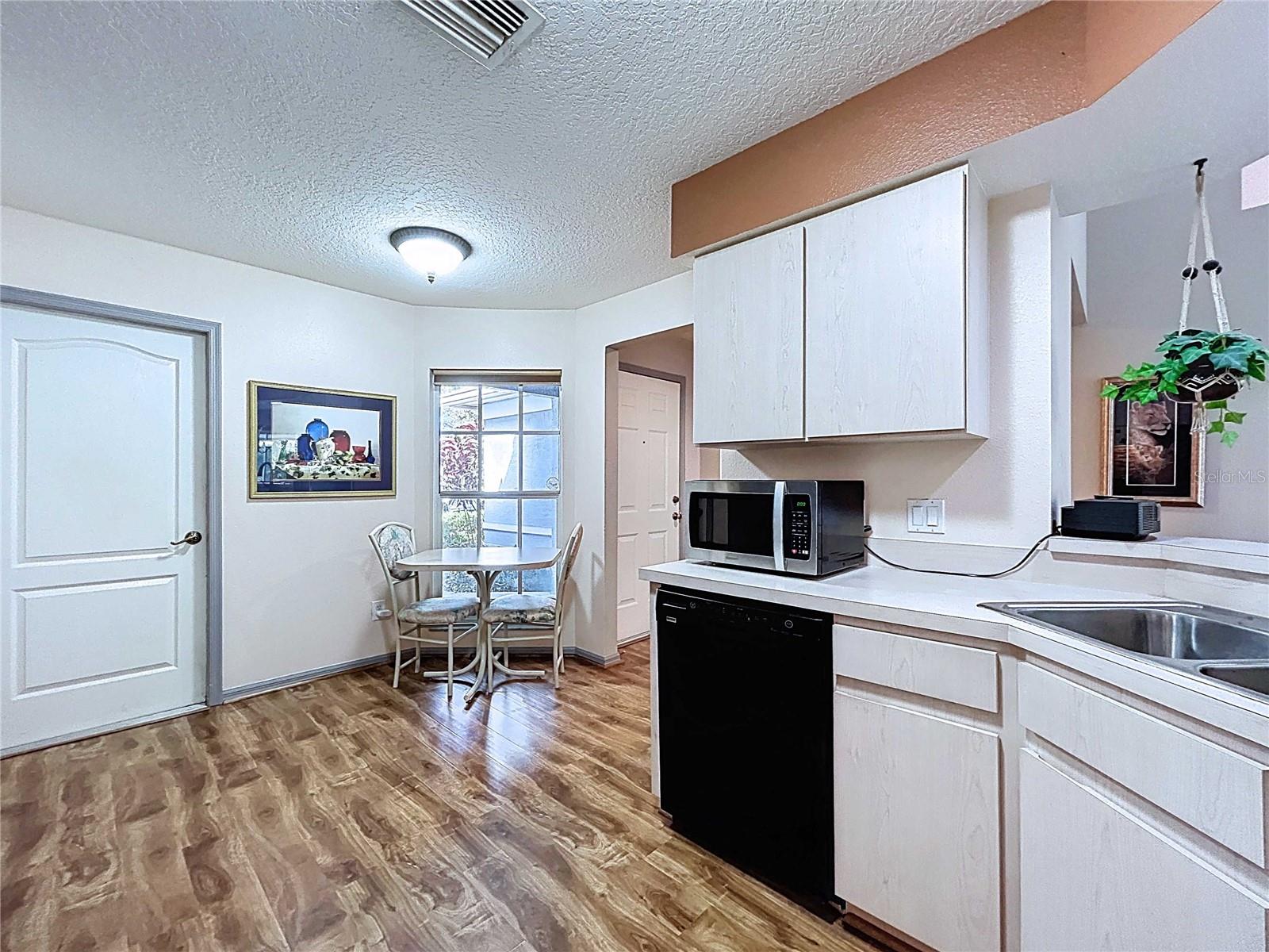 Image 29 of 76 For 7517 Savannah Lane