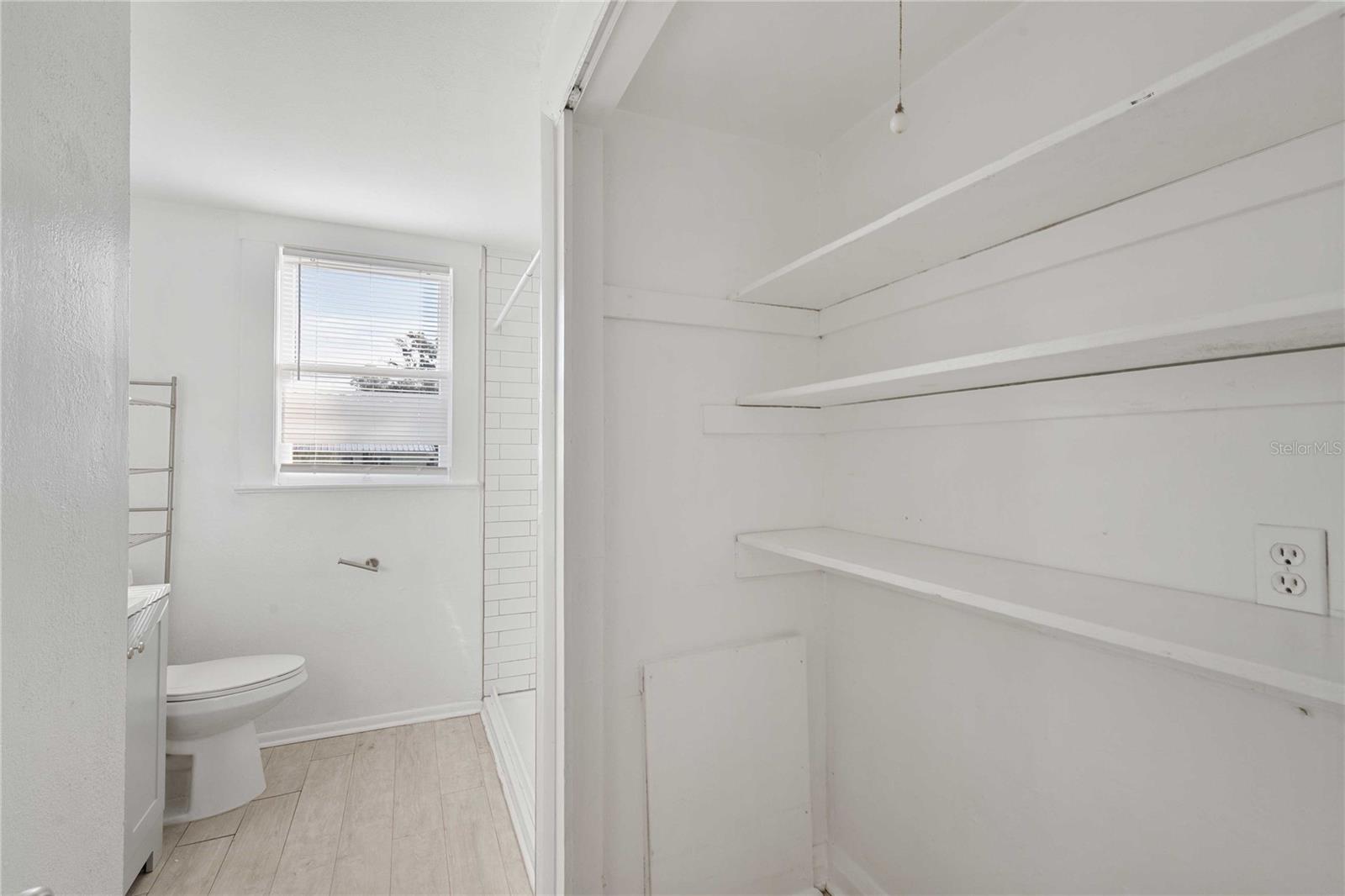 Image 13 of 18 For 404 Tever Street