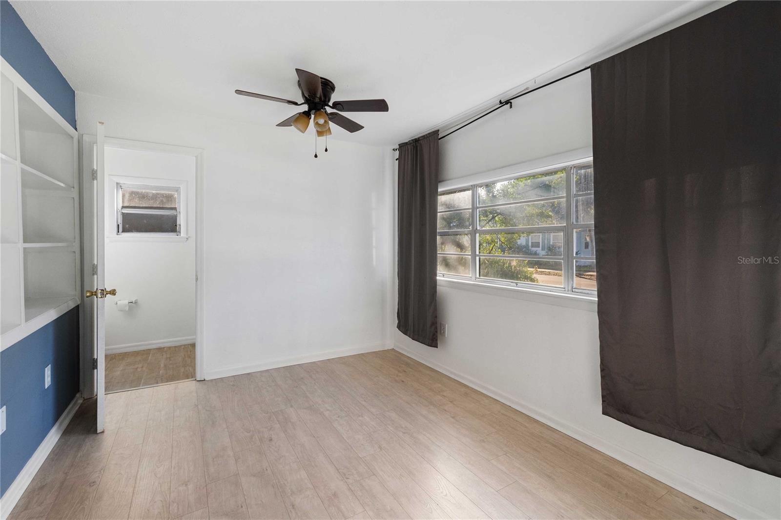 Image 7 of 18 For 404 Tever Street