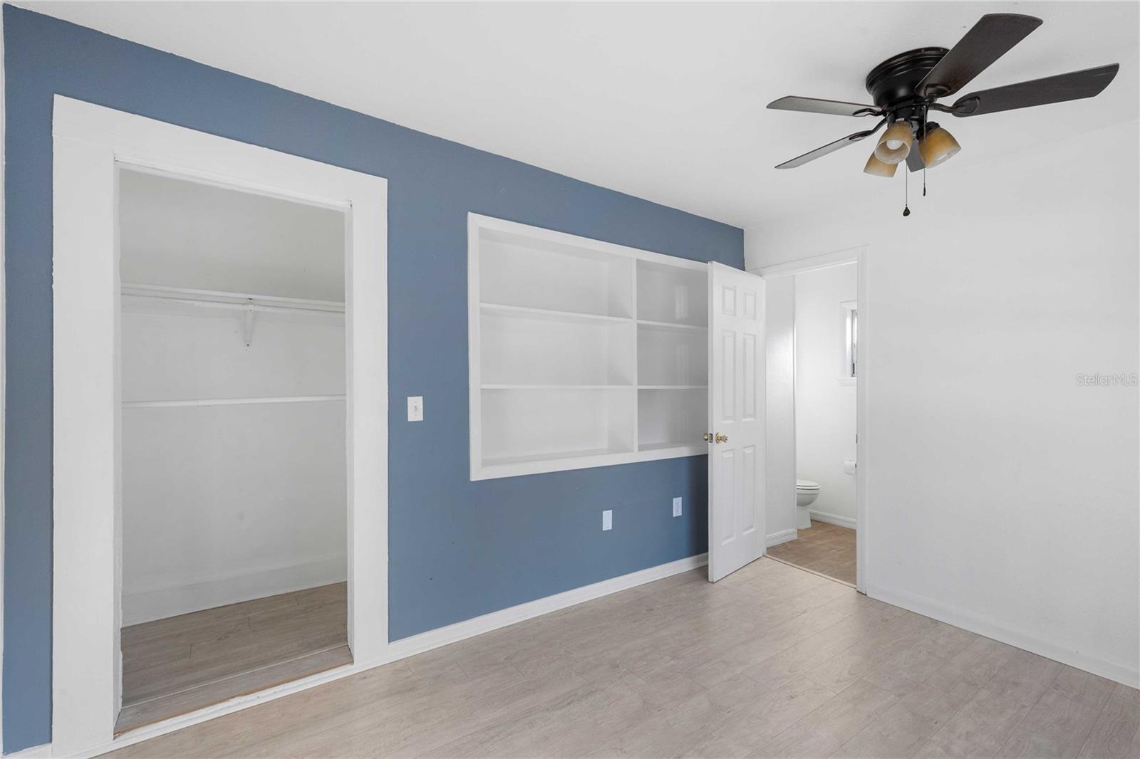 Image 8 of 18 For 404 Tever Street