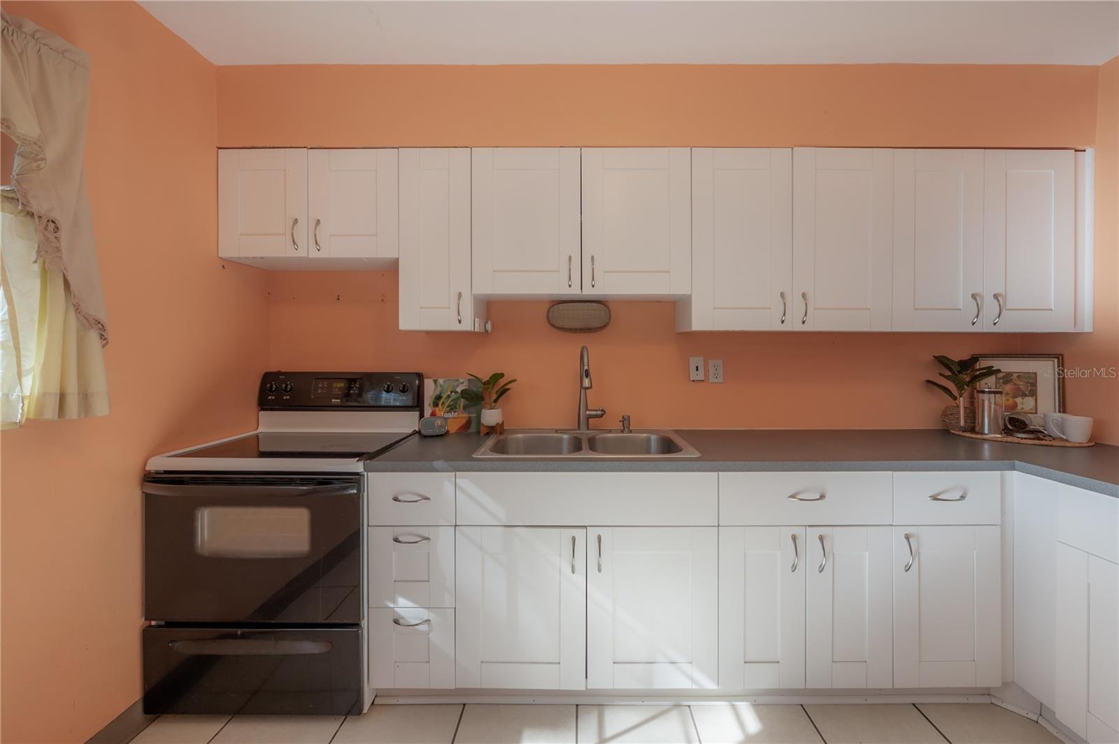 Image 12 of 31 For 1517 Emma Street